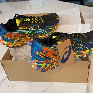 NWT ASICS Noosa Tri 13 Running Shoes